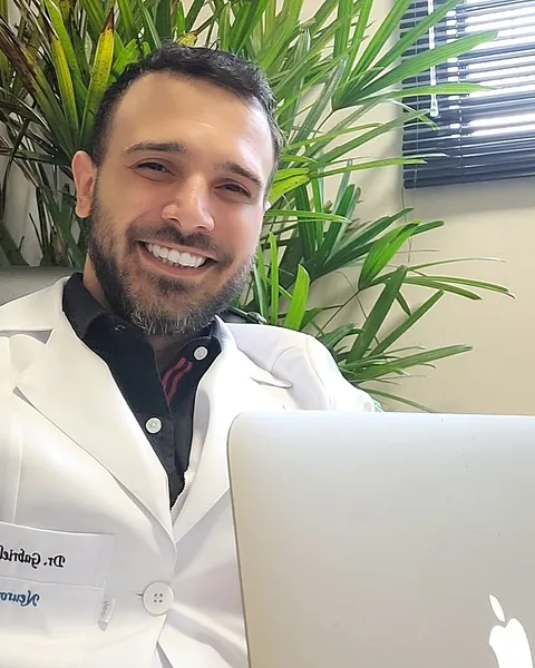 Dr. Gabriel Grigoletti